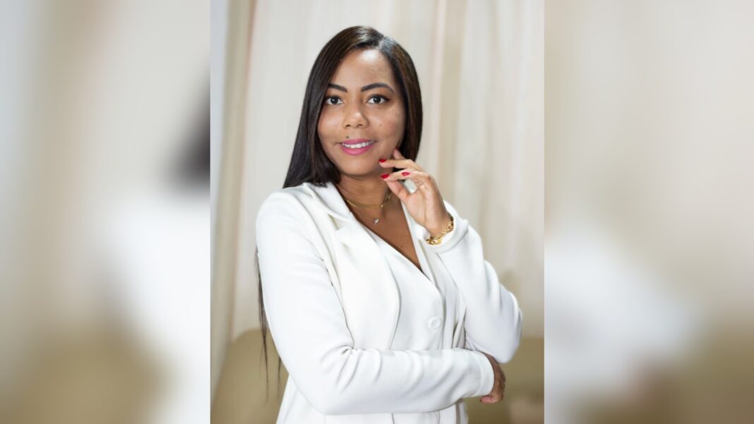 Nutricionista mostra alimentos saudáveis e ultraprocessados para explicar mitos da nutrição